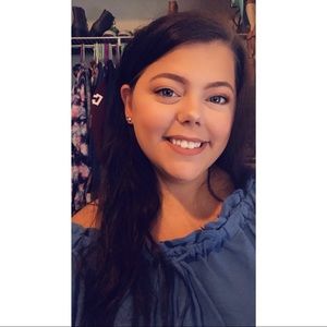 Meet your Posher, Stephanie